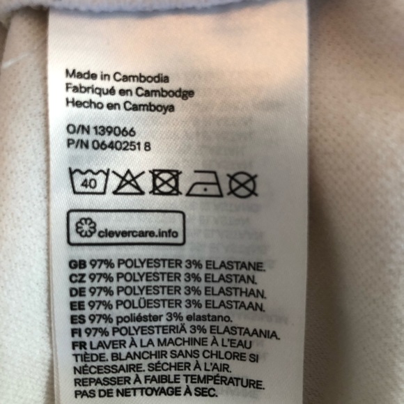 ❗️❗️SOLD ❗️❗️H&M cropped tank top - Picture 9 of 10